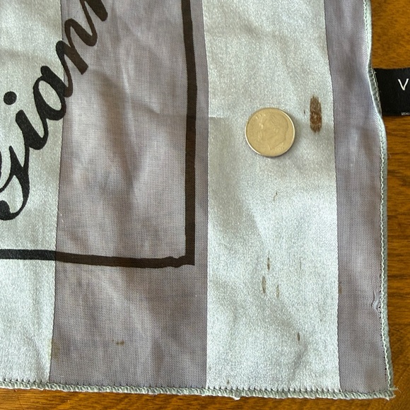 Large Versace wrap - Picture 8 of 9